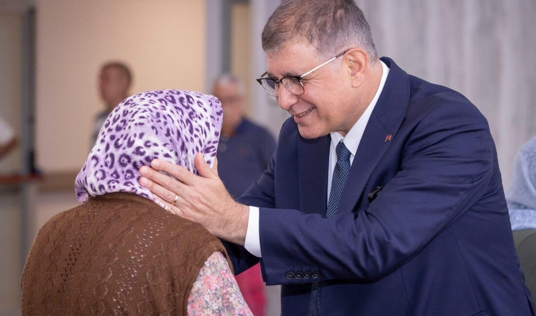 İzmir Büyükşehir Belediyesi, emeklilere verilen kira ve market desteğini 2026’da