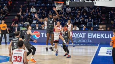 Aliağa Petkimspor, Basketbol Süper Ligi’nin 14. haftasında Bahçeşehir Koleji’ne 100-60