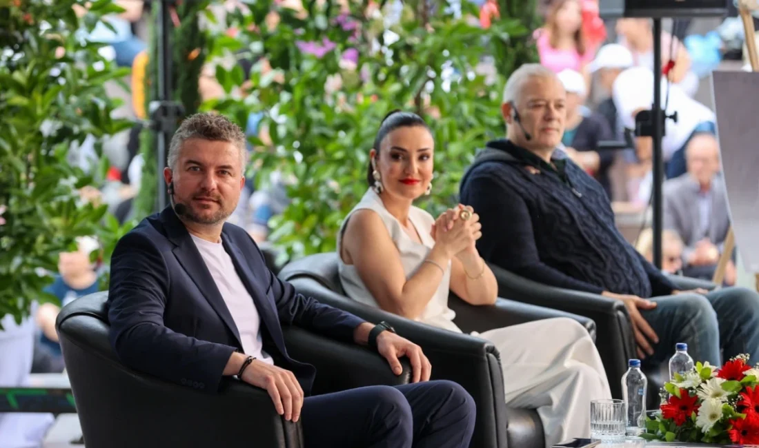 Buca Belediye Başkanı Görkem Duman ile Tayland tatili nedeniyle eleştirilen