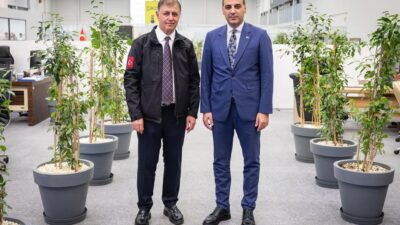 Çiğli Belediye Başkanı Onur Emrah Yıldız, İzmir Büyükşehir Belediye Başkanı