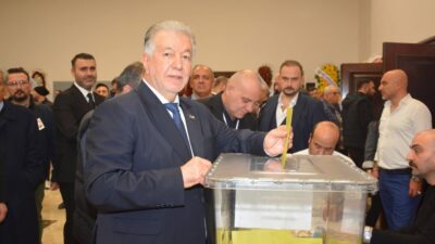 İzmir Ayakkabıcılar Odası Genel Kurulu’nda Yalçın Ata, 431 oy alarak