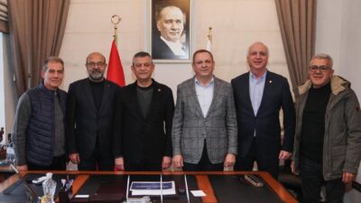 Ayvalık Belediye Başkanı Mesut Ergin, CHP Genel Başkanı Özgür Özel’in