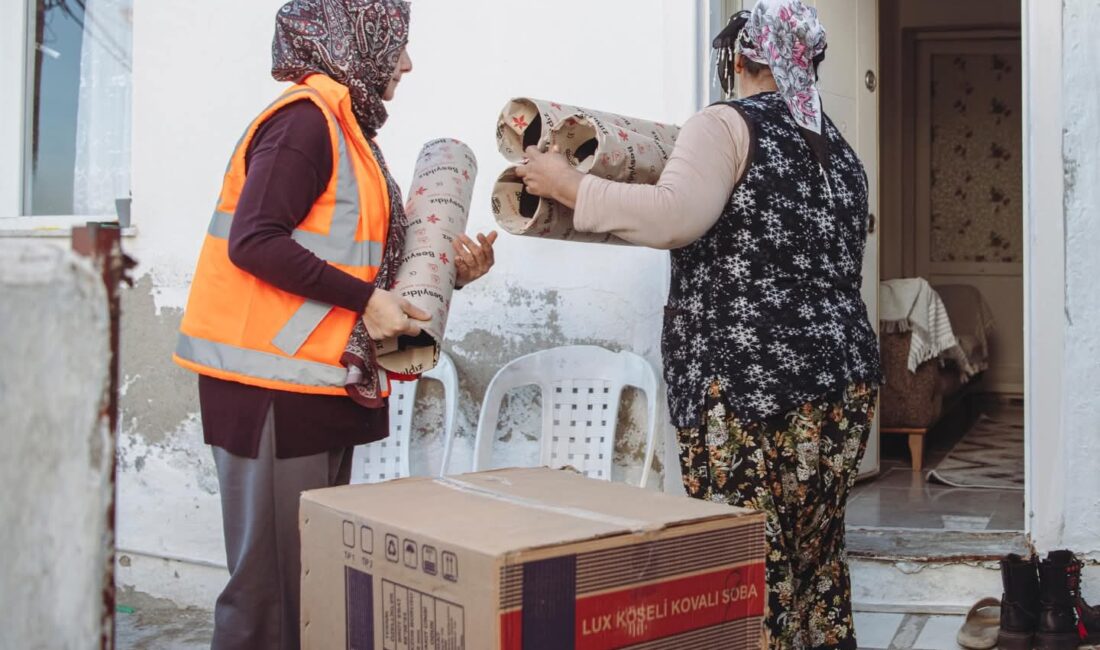 Kuşadası Belediyesi, Güvercin Masa’ya yapılan başvurular sonrası ihtiyaç sahibi ailelere