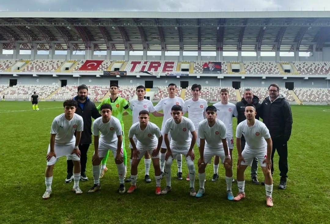 İzmir Süper Amatör Lig U18 kategorisinde fırtına gibi esen Tire