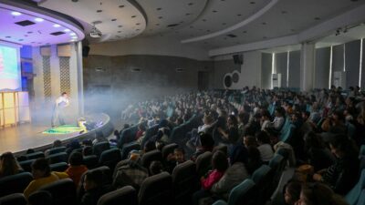 Bornova Belediyesi, 19 Ocak’tan itibaren çocuklar ve gençler için tiyatro